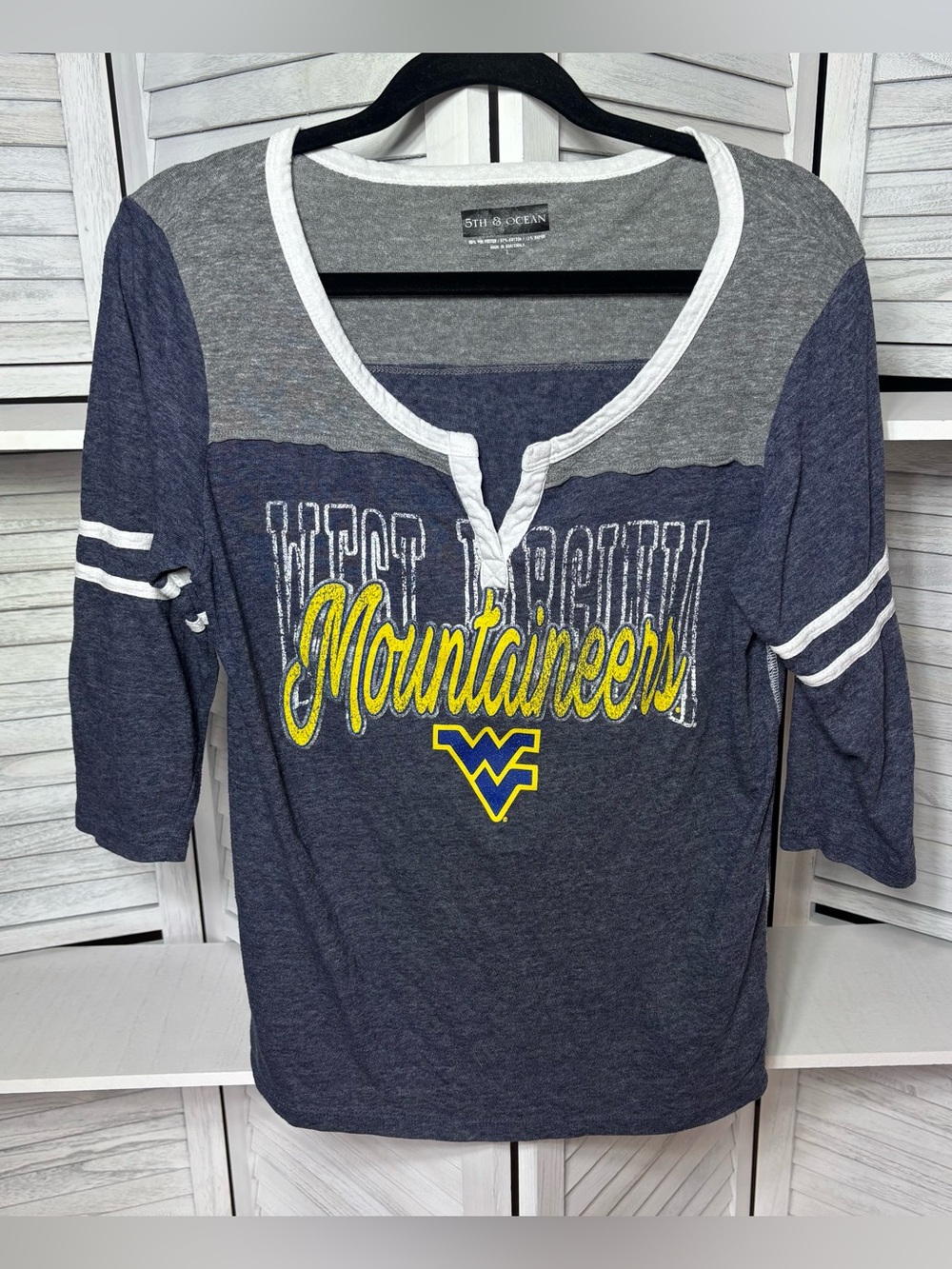 5th & Ocean WVU Mountaineers Colorblock 3/4 Sleeve Shirt Women’s Large